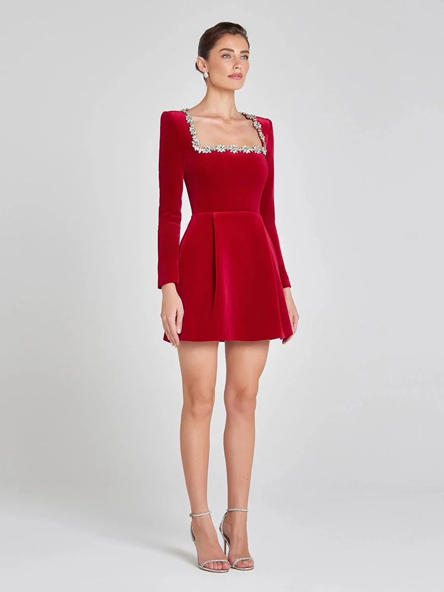 Aila Dress – Festive Holiday Style