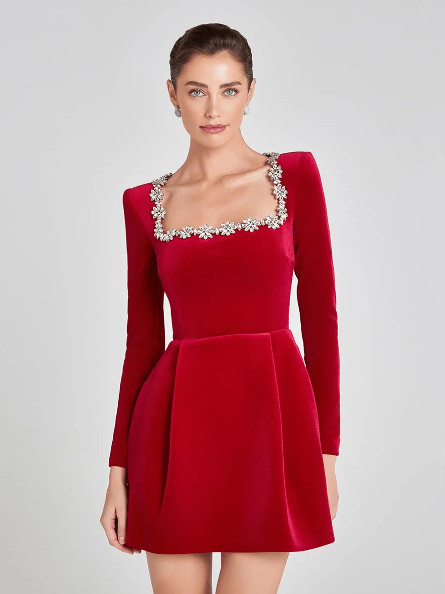 Aila Dress – Festive Holiday Style