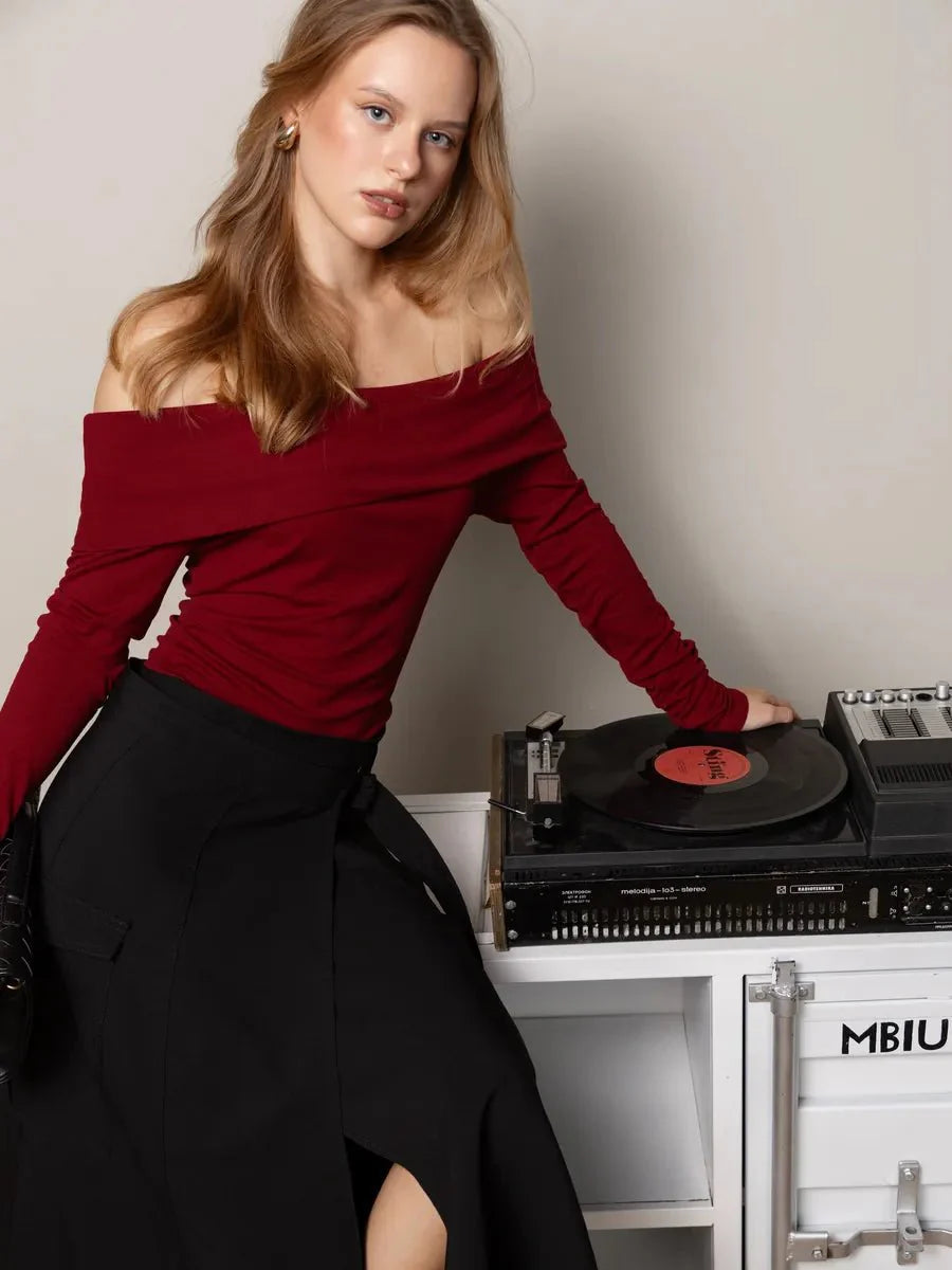 Bernadette Tight Bottoming T-shirt